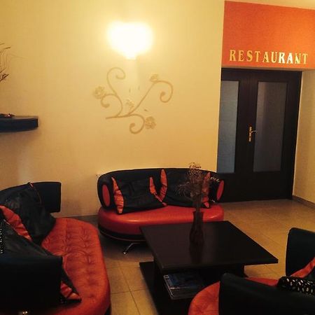 Hotel Fiama Otelu Rosu エクステリア 写真