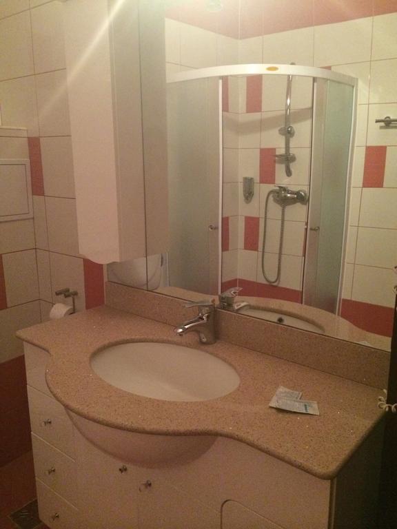 Hotel Fiama Otelu Rosu 部屋 写真
